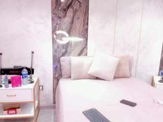 lenathompson — Camsoda recorded stream image, 17.04.2026 04:50