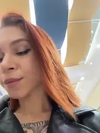 RosieSecret — Stripchat recorded stream image, 17.04.2026 08:00