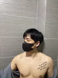 kimze7 — Stripchat recorded stream image, 17.04.2026 13:00