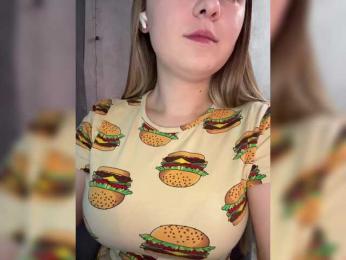 AlinaRay — Bongacams recorded stream image, 17.04.2026 14:30