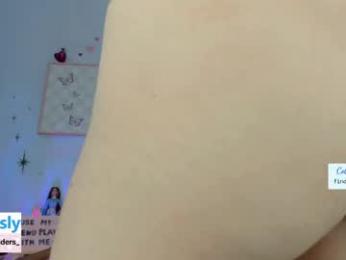 cobie_smoulders_ — Chaturbate recorded stream image, 17.04.2026 20:30