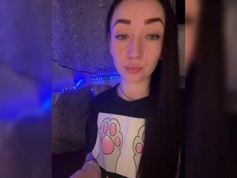 _dashulka_ — Bongacams recorded stream image, 18.04.2026 02:00