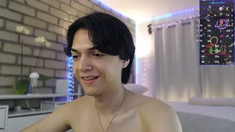 biel_biel — Stripchat recorded stream image, 19.04.2026 05:30