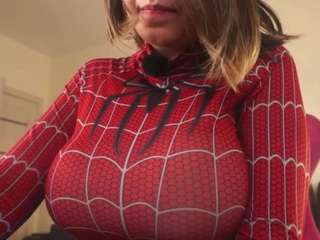 elvinaclagg — Camsoda recorded stream image, 19.04.2026 05:20