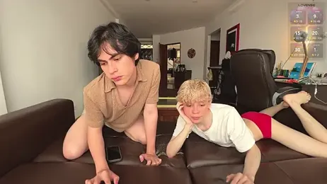 maple_and_neon — Stripchat recorded stream image, 19.04.2026 19:20