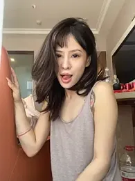 Sunflower-77 — Stripchat recorded stream image, 20.04.2026 05:30