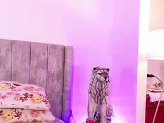 lara-giraldo — Camsoda recorded stream image, 20.04.2026 23:20