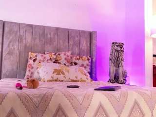 lara-giraldo — Camsoda recorded stream image, 20.04.2026 23:20