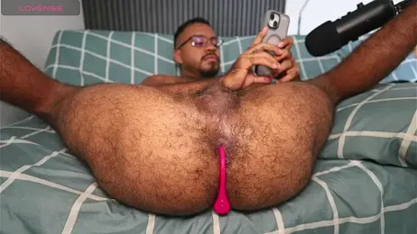 Little_Bear00 — Stripchat recorded stream image, 21.04.2026 16:00