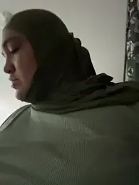 sweetmuslim01 — Stripchat recorded stream image, 21.04.2026 21:50