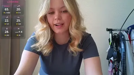Milana15 — Stripchat recorded stream image, 25.04.2026 14:50