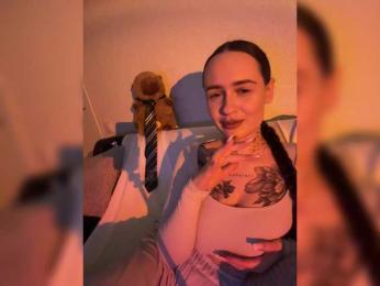 Italianka — Bongacams recorded stream image, 25.04.2026 18:30