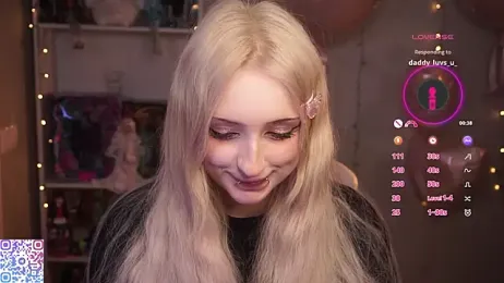hikmurr — Stripchat recorded stream image, 25.04.2026 20:50