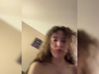 YourLadyyy — Bongacams recorded stream image, 25.04.2026 23:40