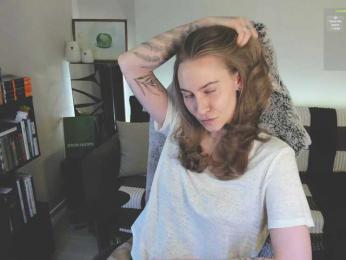 Adamova_Eva — Bongacams recorded stream image, 01.02.2025 13:30
