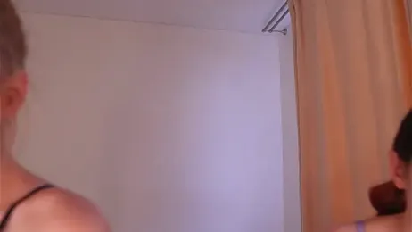 EllenReeves — Stripchat recorded stream image, 26.04.2026 05:40