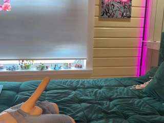 agatabryantt — Camsoda recorded stream image, 27.04.2026 06:30