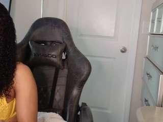 butterflybooty — Camsoda recorded stream image, 27.04.2026 18:00