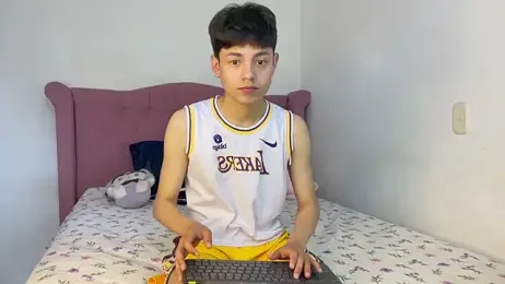 Andy_Belier23 — Stripchat recorded stream image, 28.04.2026 15:10
