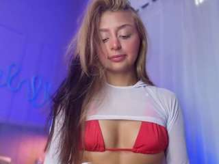 sofly-s — Camsoda recorded stream image, 28.04.2026 12:00