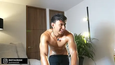 DeusbelliS — Stripchat recorded stream image, 28.04.2026 21:40