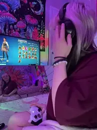 Cutiepiespanks — Stripchat recorded stream image, 29.04.2026 02:00