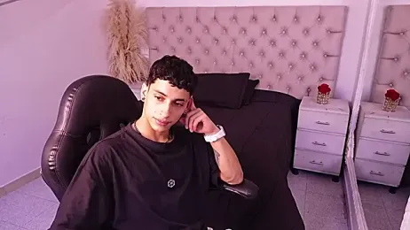 JhoanLeandro — Stripchat recorded stream image, 29.04.2026 06:40