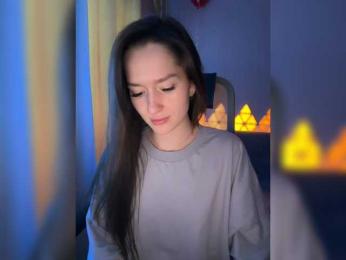 whiteTEA — Bongacams recorded stream image, 09.03.2025 04:30