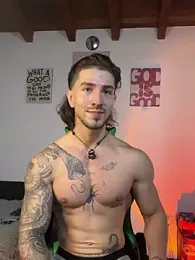 Valentino_Xander — Stripchat recorded stream image, 30.04.2026 02:20