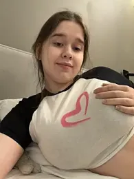 HornyGirlH — Stripchat recorded stream image, 30.04.2026 23:50