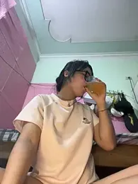 Leeeeiu — Stripchat recorded stream image, 02.05.2026 15:10
