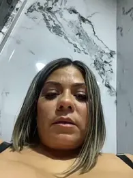 isabella_horney_ — Stripchat recorded stream image, 02.05.2026 12:00