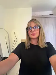 Megan_lu2 — Stripchat recorded stream image, 04.05.2026 07:30
