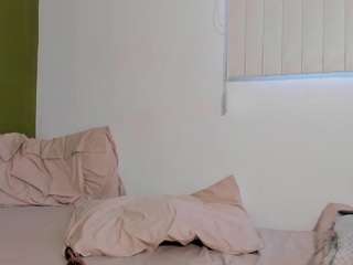 karlyee — Camsoda recorded stream image, 07.05.2026 19:00