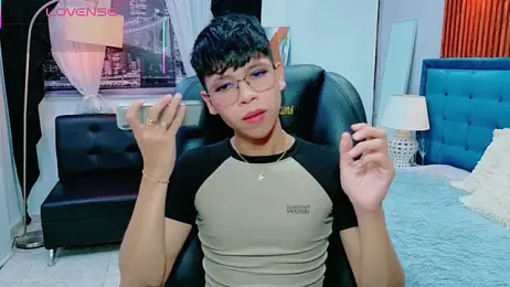 dilan_911 — Stripchat recorded stream image, 08.05.2026 18:30