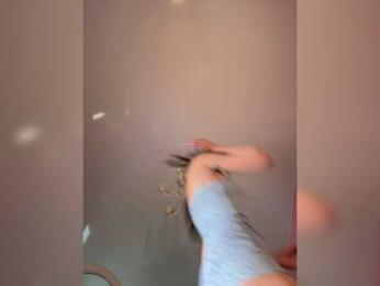 Enchantressss — Bongacams recorded stream image, 09.05.2026 01:10