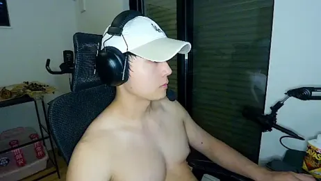 Tkcqcc — Stripchat recorded stream image, 09.05.2026 10:30