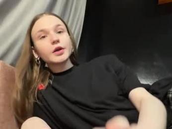 nloraaa — Chaturbate recorded stream image, 10.05.2026 01:10