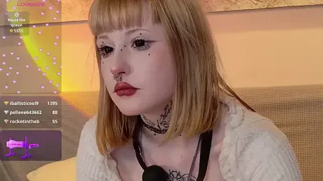 MilkMeSoftly — Stripchat recorded stream image, 10.05.2026 08:20
