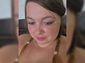FLUFFY_BEAUTY — Bongacams recorded stream image, 11.05.2026 06:00