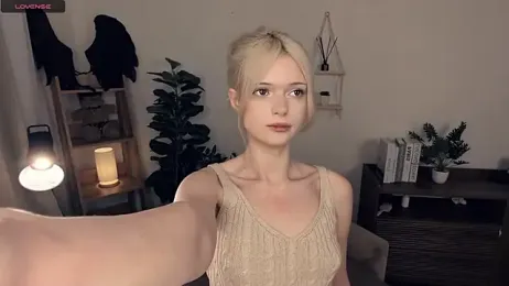 LaureMestler — Stripchat recorded stream image, 11.05.2026 10:50