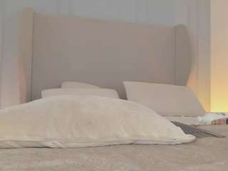 chloedee — Camsoda recorded stream image, 11.05.2026 13:00