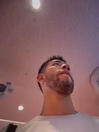 liam_bronw — Stripchat recorded stream image, 11.05.2026 17:30