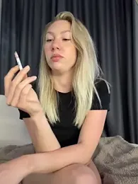 LuisaBecker — Stripchat recorded stream image, 12.05.2026 15:20