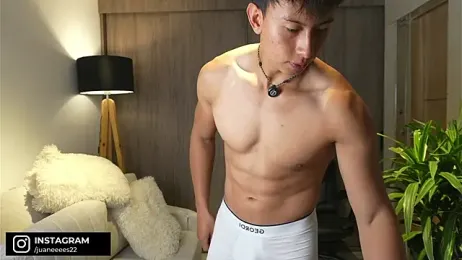 DeusbelliS — Stripchat recorded stream image, 12.05.2026 19:00