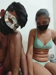 Rubina_khan1 — Stripchat recorded stream image, 13.05.2026 10:00