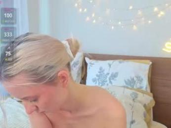 minnietammy — Chaturbate recorded stream image, 13.05.2026 23:10