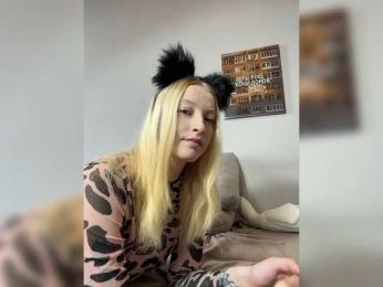 AlePol — Bongacams recorded stream image, 14.05.2026 04:20