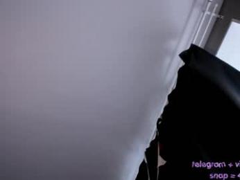 vivian_qwerty — Chaturbate recorded stream image, 14.05.2026 04:50