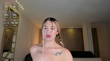 NiaHolland — Stripchat recorded stream image, 14.05.2026 22:20